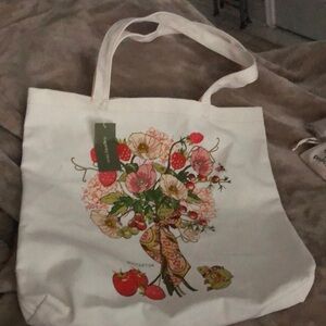 NWT Vera Bradley Bouquet no 4 Woodlark Tote